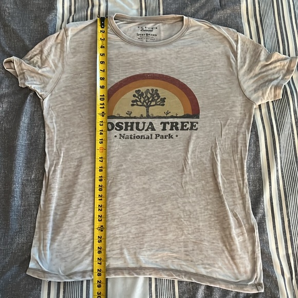 Lucky brand tee men’s Large - Picture 2 of 3